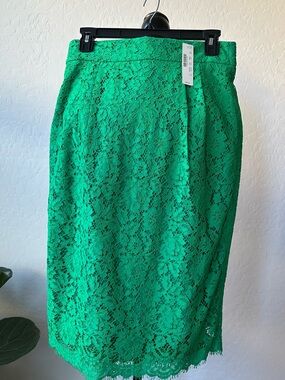 NWT J.Crew Floral Crochet Green Skirt Size 8